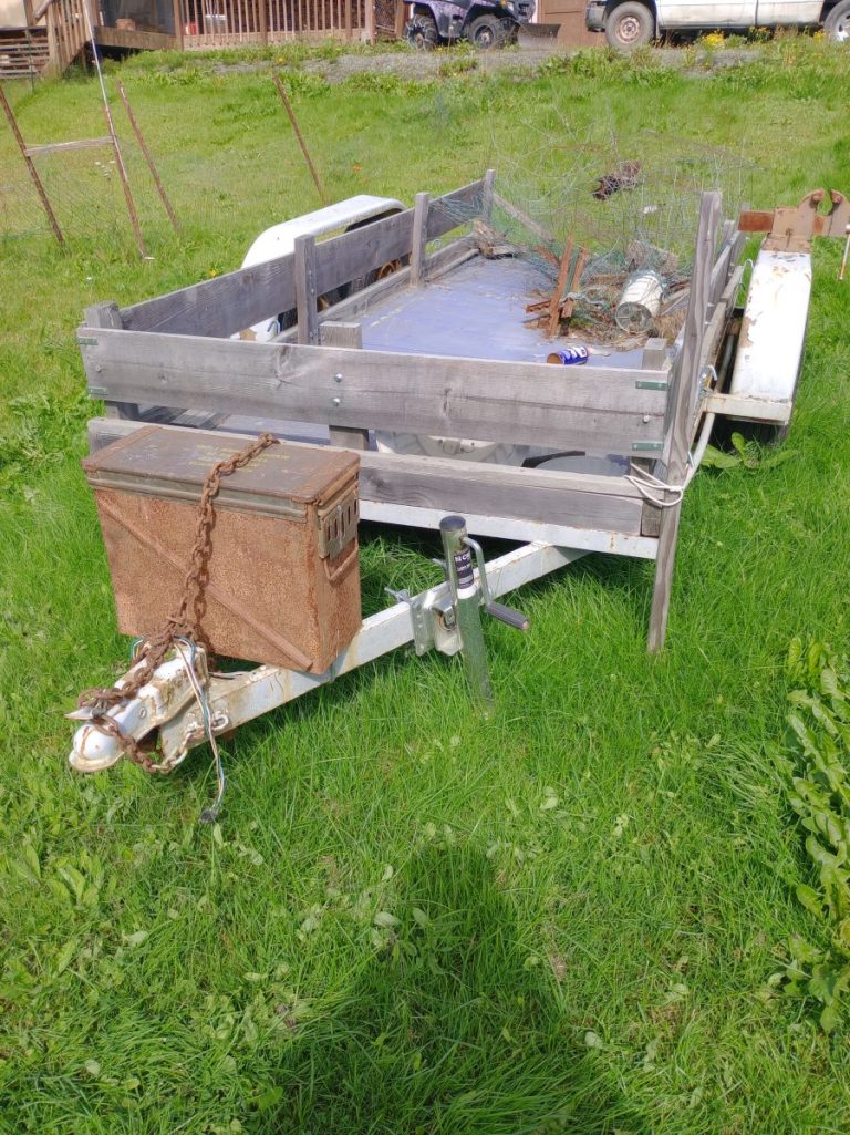 Heavy Duty duel axle 16ft trailer for snowmachines quadrunners firewood etc