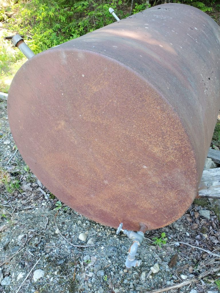 Free fuel tank, you haul, has lifting eye