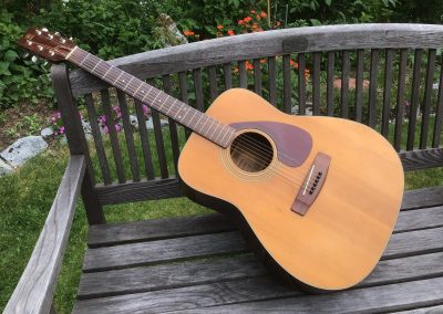 Yamaha FG-160 Acoustic Guitar