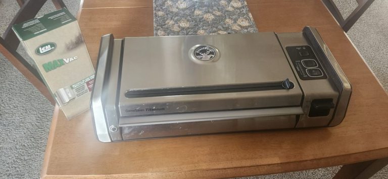 Commercial Vacuum Saver with saver bags